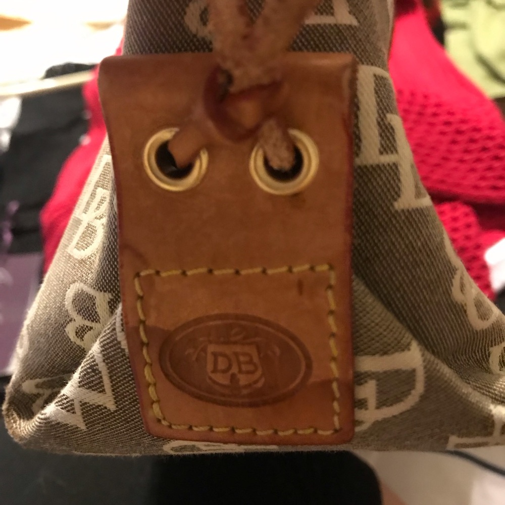 Dooney & Bourke - Picture 7 of 7